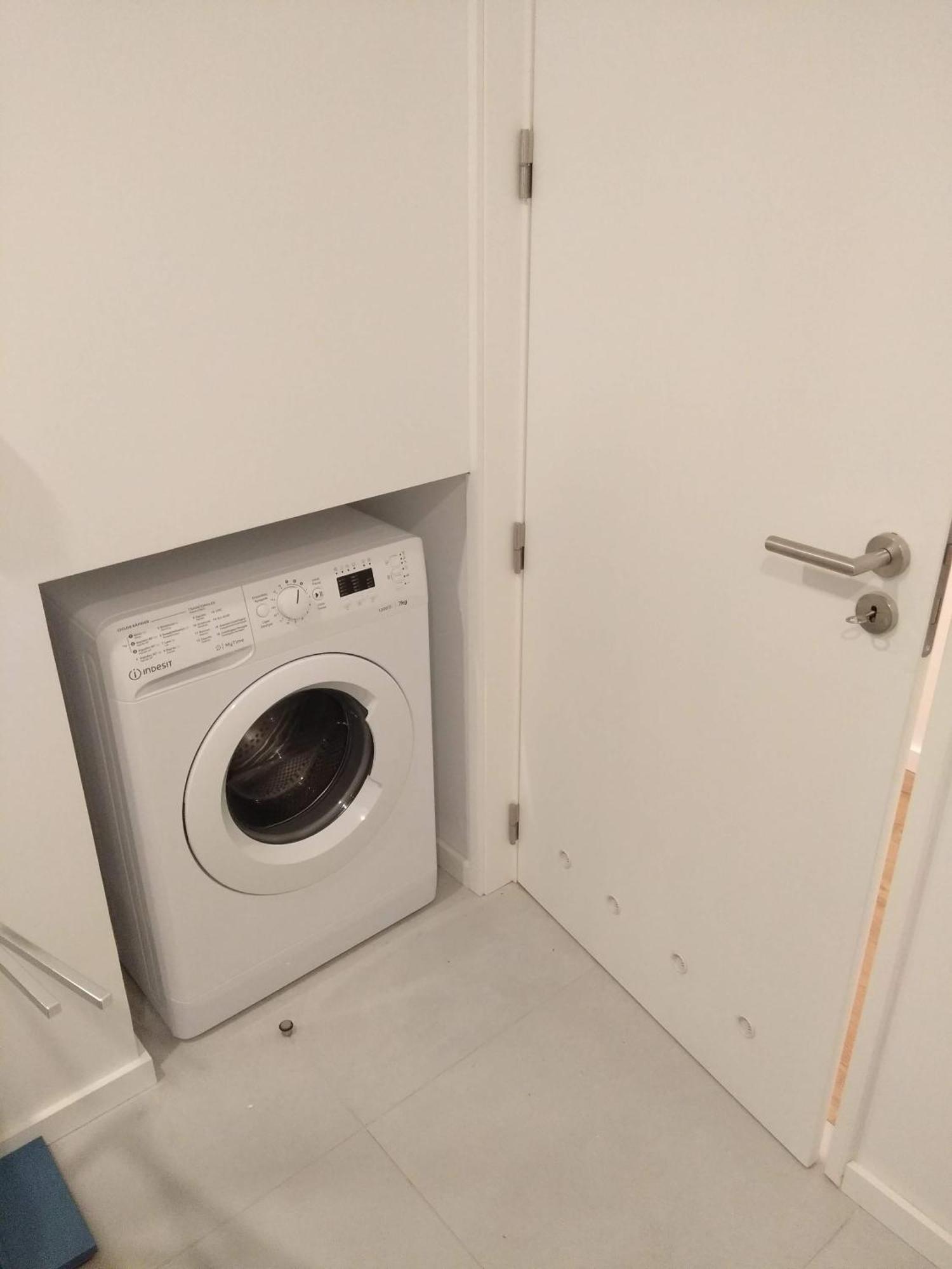Light Brown Central Apartment أفيرو المظهر الخارجي الصورة