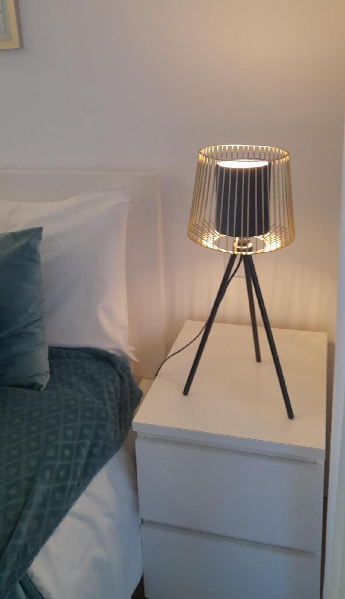 Light Brown Central Apartment أفيرو المظهر الخارجي الصورة